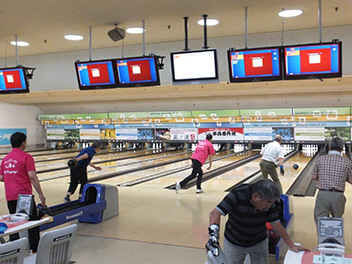 ��19�� �D�y�s�g�̏Ⴊ���҃{�E�����O���̗l�q2